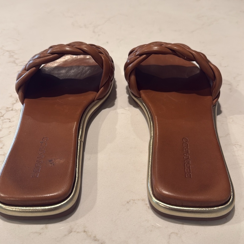 Bernardo Italian slides. Carmel brown. Size 11. Worn 2x. - Picture 3 of 5